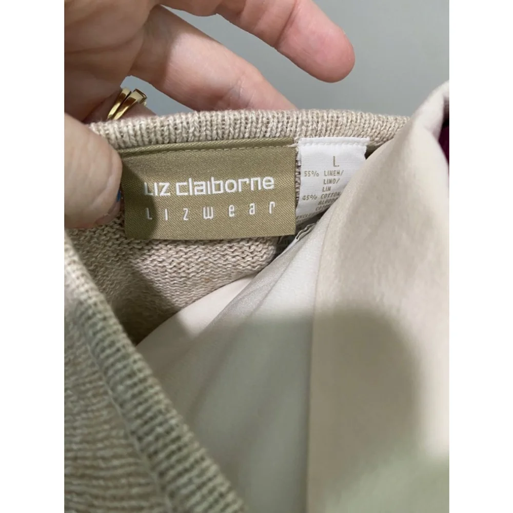 🌟SALE Liz Claiborne Embroidered Vest - Picture 4 of 4